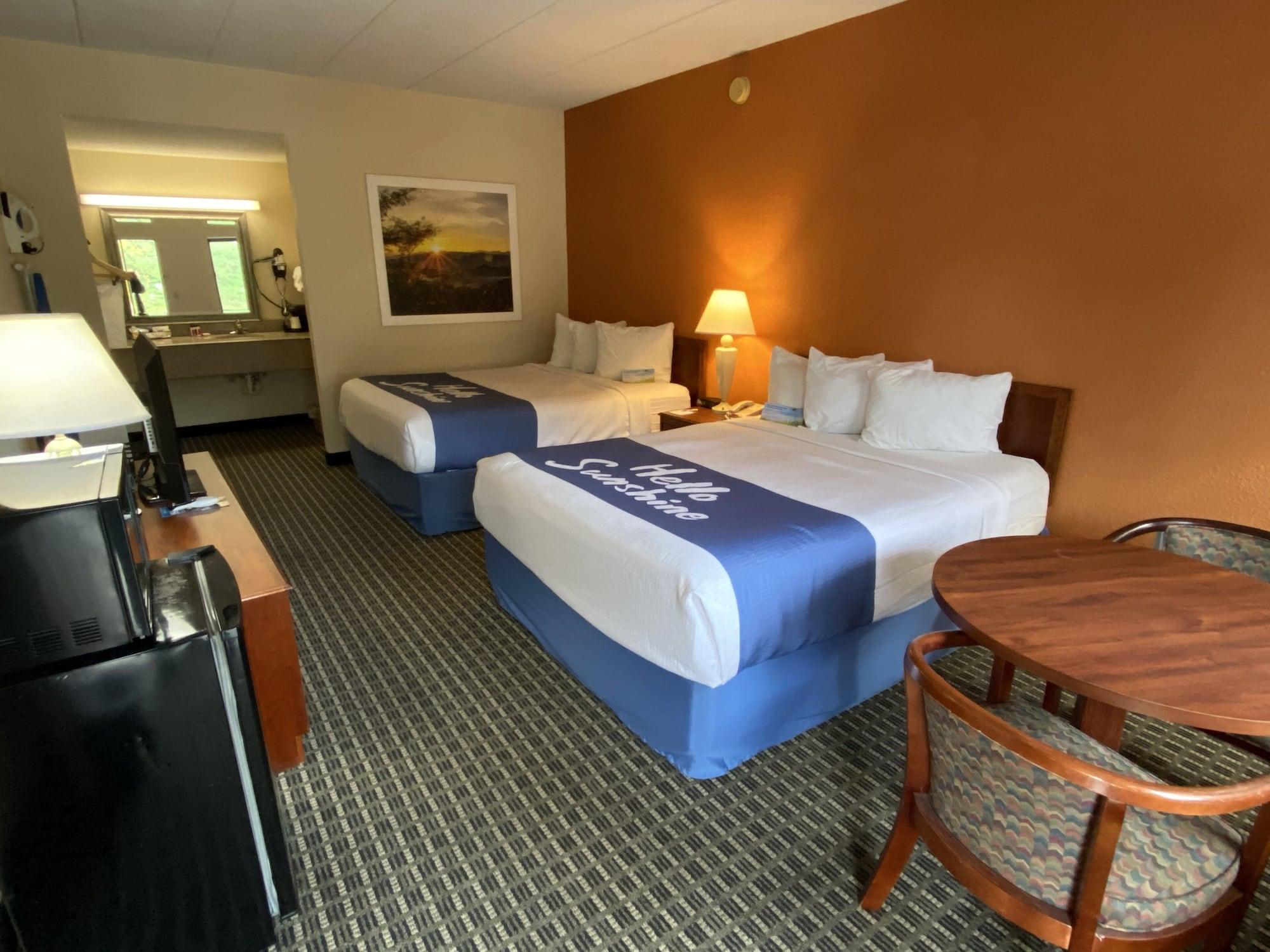 Days Inn By Wyndham Morehead Zewnętrze zdjęcie