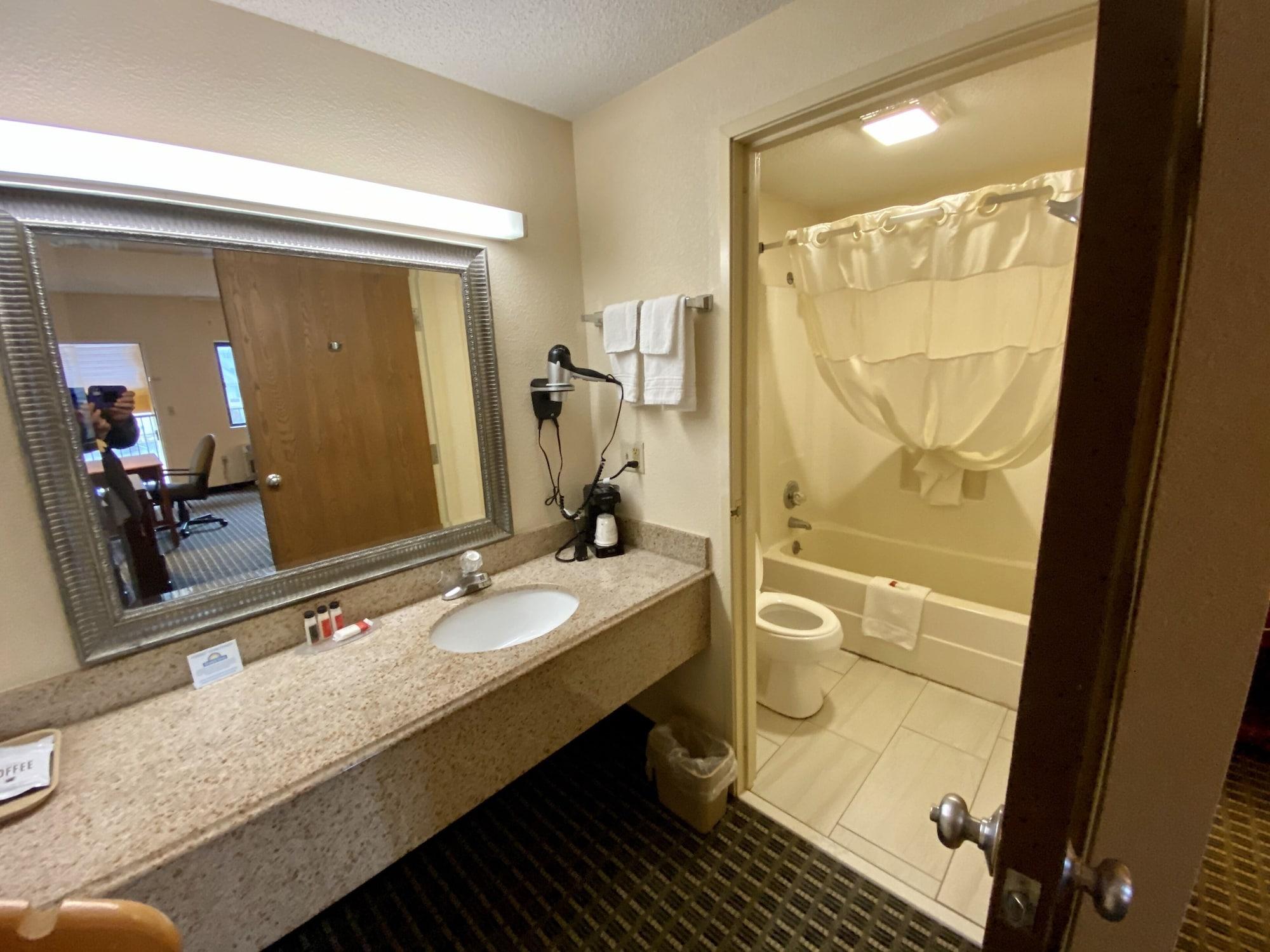 Days Inn By Wyndham Morehead Zewnętrze zdjęcie