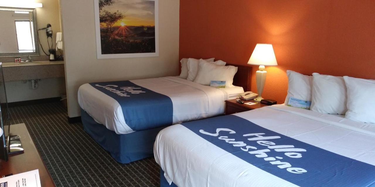 Days Inn By Wyndham Morehead Zewnętrze zdjęcie